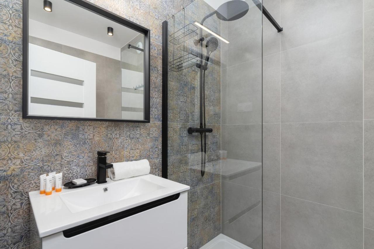 Modern Studio Cracow Rakowicka 14 By Noclegi Renters Krakau Exterior foto